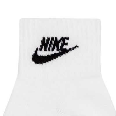 3. Nike Nsw Everyday Essential AN DX5074 101 socks