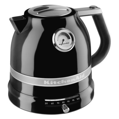 2. KitchenAid Electric Kettle 5KEK1522EOB