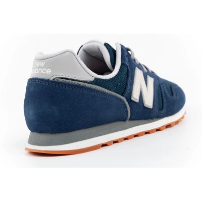 4. New Balance 373 men’s sports shoes, navy leather sneakers