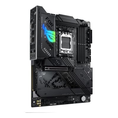 16. ASUS ROG STRIX X870-F GAMING WIFI AMD X870 Socket AM5 ATX