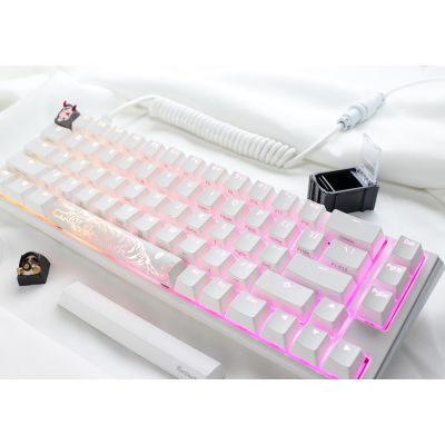 10. Ducky One 3 Classic Pure White SF Gaming Keyboard USB German White