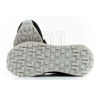 7. Lee Cooper W Shoes LCW-25-03-3372L