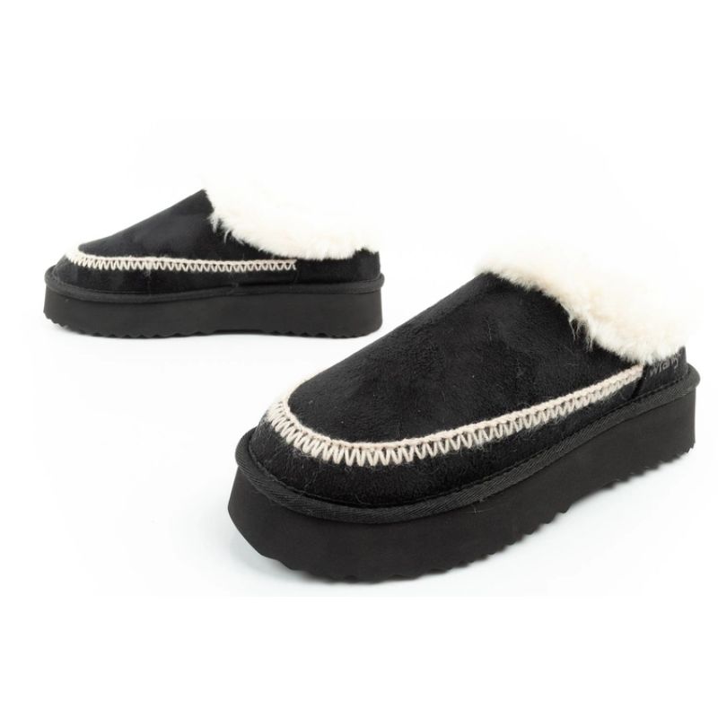 8. Wrangler Connie Slip-On shoes slippers women's insulated slip-on boots