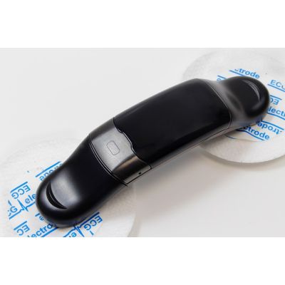 6. Xoro SMW 10 2.9 cm (1.14") LCD Digital 240 x 135 px Black