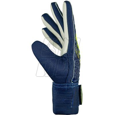 3. Reusch Attrakt Starter Solid M goalkeeper gloves 5470514 4409