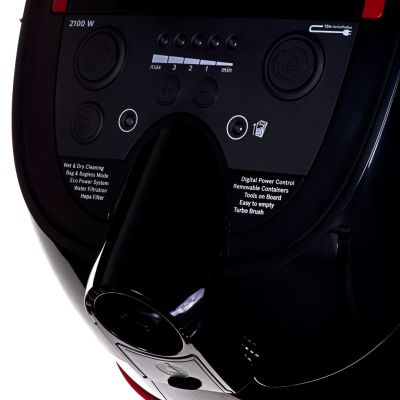 6. BOSCH BWD 421 POW AquaWash&Clean vacuum cleaner