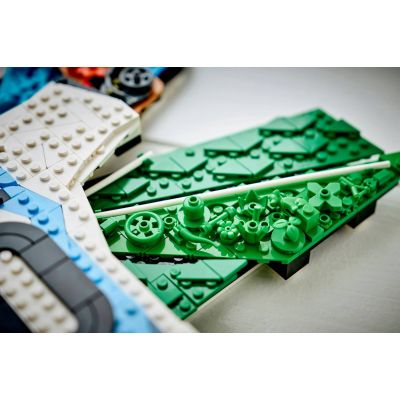 6. LEGO Editions 43018 - Lionel Messi: Cieszyn