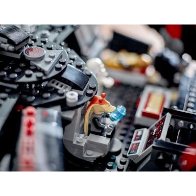 18. LEGO Star Wars 75389 Dark Falcon Millennium