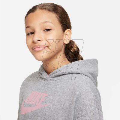 7. Sweatshirt Nike Sportswear Club Jr DC7210 093