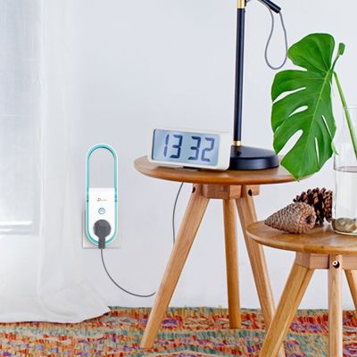 5. TP-LINK RE365 WiFi Signal Amplifier