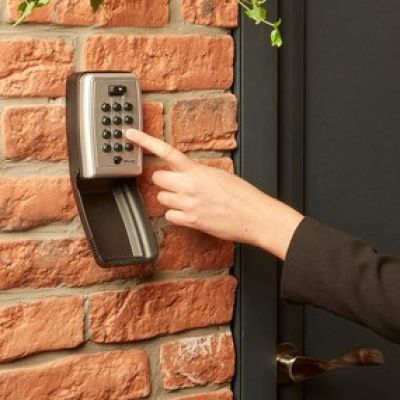 4. MASTER LOCK 5423EURD Safe Wall Safe Black, Gray
