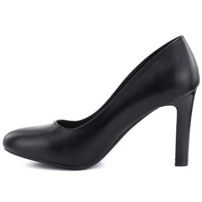 8. Women's black pumps with a block heel Sergio Leone 1457