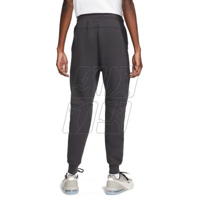 2. Nike Sportswear Tech Fleece M FB8002-060 pants
