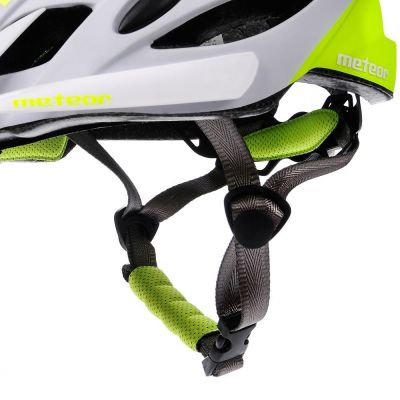 25. Meteor Marven 24786-24788 Bicycle Helmet