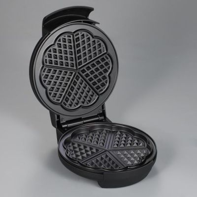 2. Severin WA 2103 waffle maker 4 waffles. 1200 W Black, Silver