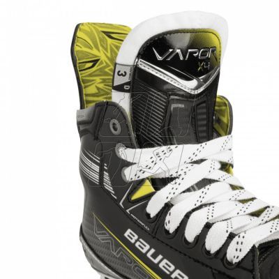 5. Bauer Vapor X4 Jr 1061732 Hockey Skates