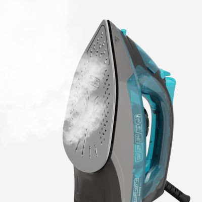 2. Black+Decker BXIR2201E iron