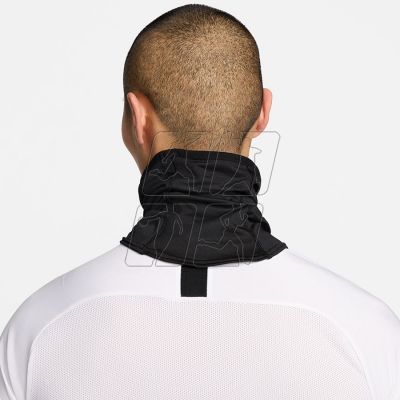 6. Nike Academy Neck Warmer HF0787-010