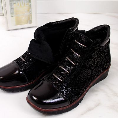 5. Women’s black insulated leather ankle boots with print, Filippo