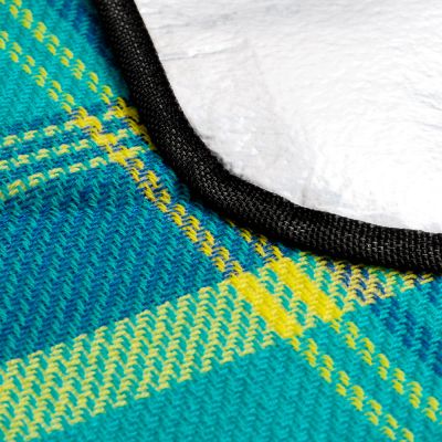 4. Meteor Picnic Blanket 77059