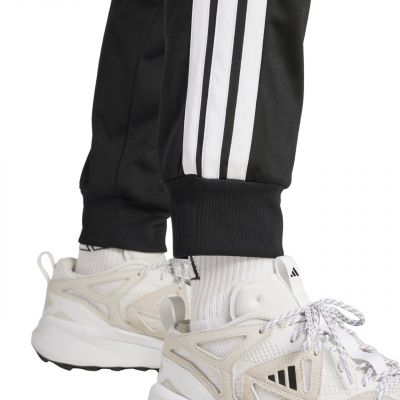 6. adidas 3-Stripes Tricot Regular Tapered Pants M JI8809