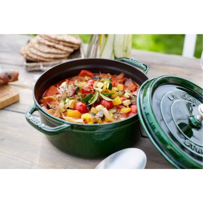 3. Round cast iron pot STAUB 40509-358-0