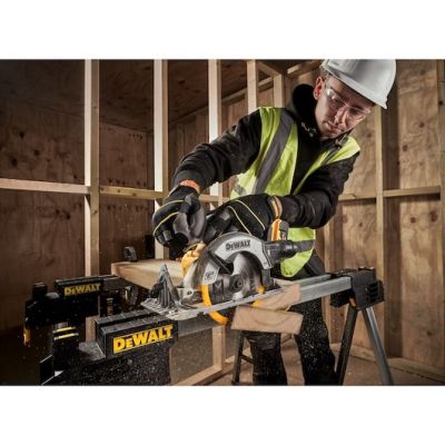 4. DeWALT DCS565P2-QW Portable Circular Saw