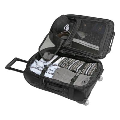 5. OGIO LAYOVER TRAVEL BAG BLACK P/N: 108227_36