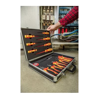 2. 1000V pliers and screwdriver set, 7 pcs.