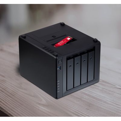 6. WD Red SN700 WDS400T1R0C SSD (4 TB ; M.2; PCIe NVMe 3.0 x4)