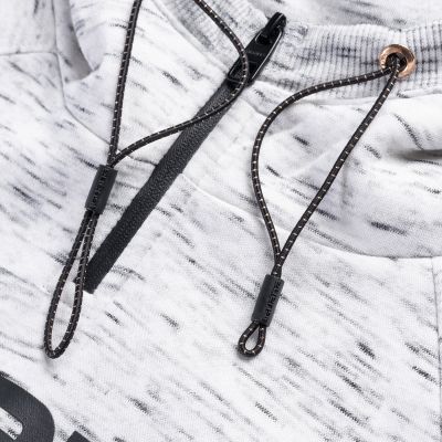 8. Norino W sweatshirt