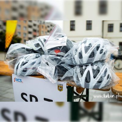 42. Bicycle helmet Meteor MV29 Drizzle 24708-24710