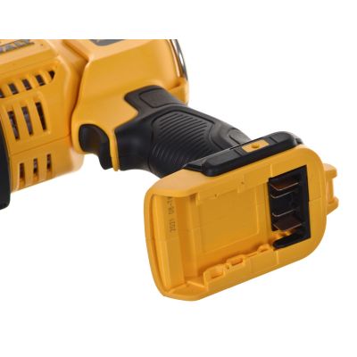 5. DeWalt DCL043-XJ Cordless Flashlight