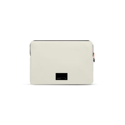 2. Native Union Ultralight Sleeve - protective case for Macbook 16" (sandstone)