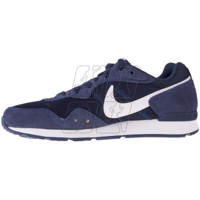 2. Nike Venture Runner M CK2944-400