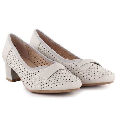 3. Women's openwork beige pumps Jezzi 233-12