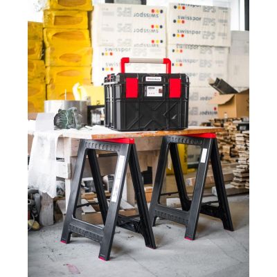 24. TITAN STAND KISTENBERG CONSTRUCTION STAND