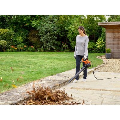 63. BLACK+DECKER BLACK+DECKER BLOWER/VACUUM CLEANER BEBLV301-QS