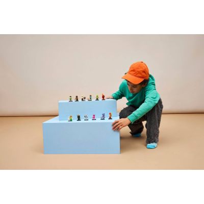 6. LEGO Minifigures 71052 - Series 29 V110