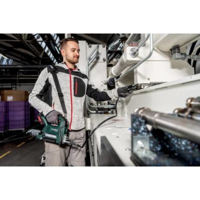 3. Metabo FP 18 LTX grease gun