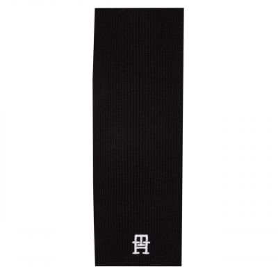 2. Tommy Hilfiger Monogram W scarf AW0AW14288
