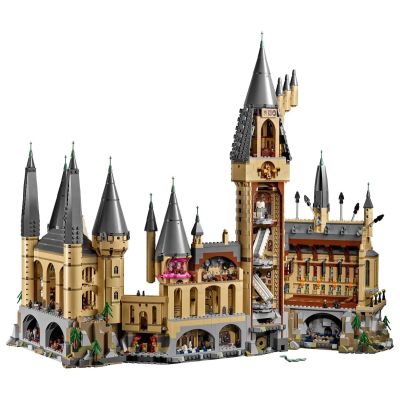 5. LEGO Harry Potter 71043 Hogwarts Castle