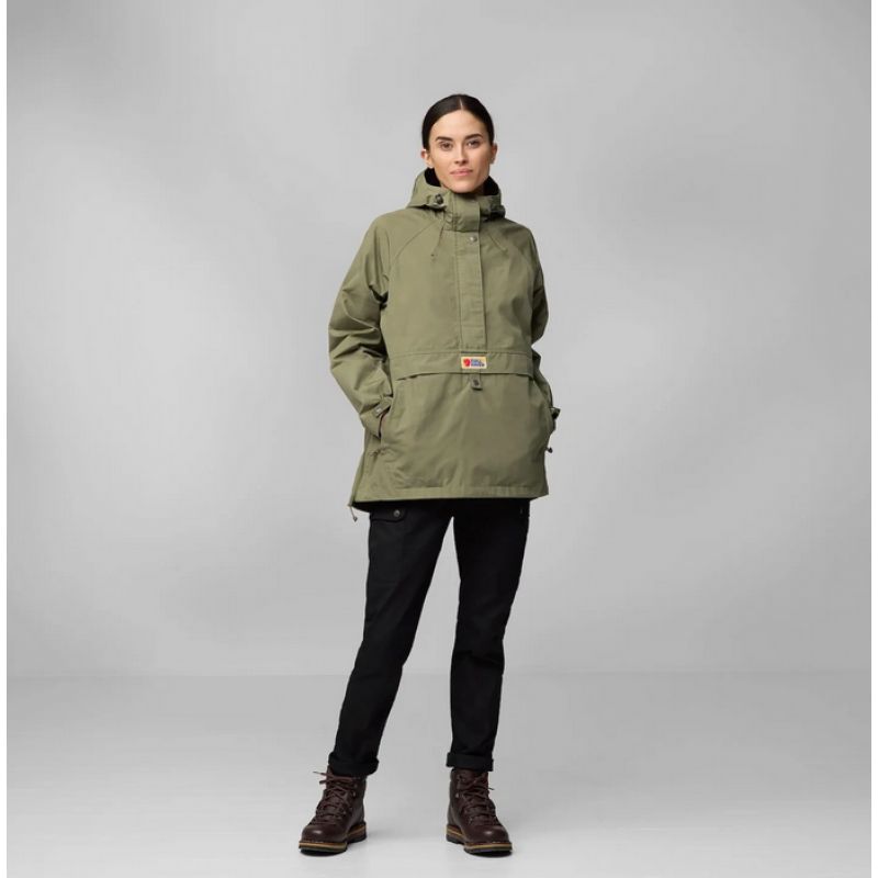 3. Fjällräven Vardag Anorak W F87009-620 softshell jacket
