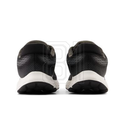12. New Balance M M520LB8 Running Shoes