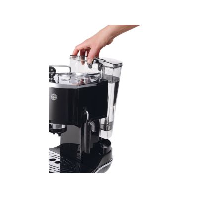 4. DeLonghi Icona ECO 311.BK (1100W; black) espresso machine