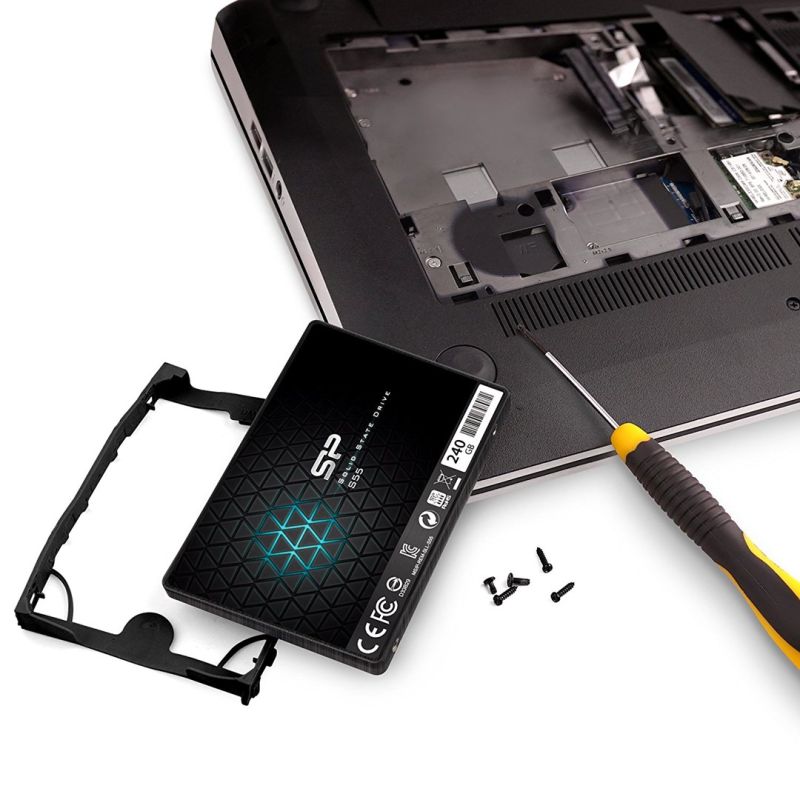 11. Silicon Power S55 240 GB SSD, 2.5" SATA III, 550/450 MB/s (SP240GBSS3S55S25)