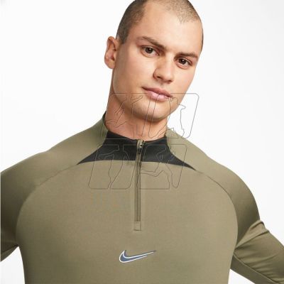 3. Nike DF Strike M DH8732 010 sweatshirt