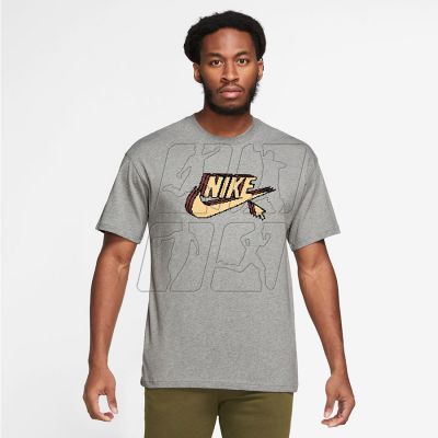 4. Nike Sportswear M T-shirt FD1296-063