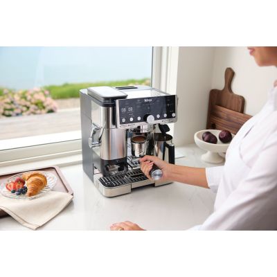 4. Ninja Luxe Cafe Pro ES701EU coffee machine