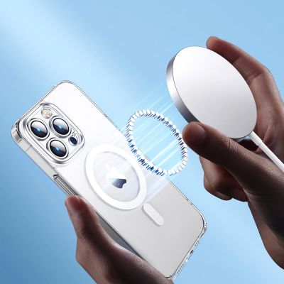 4. Joyroom 14D Magnetic Case Magnetic Case for iPhone 14 Plus Compatible with MagSafe transparent (JR-14D7)
